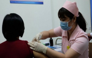 Sức khỏe các tình nguyện viên tiêm mũi đầu tiên vaccine COVIVAC ra sao?